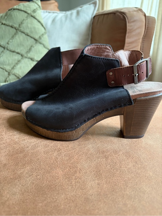 Dansko Shoes - Dansko Reggie Peep Toe Slingback Wedge Sandals Black Brown Leather
